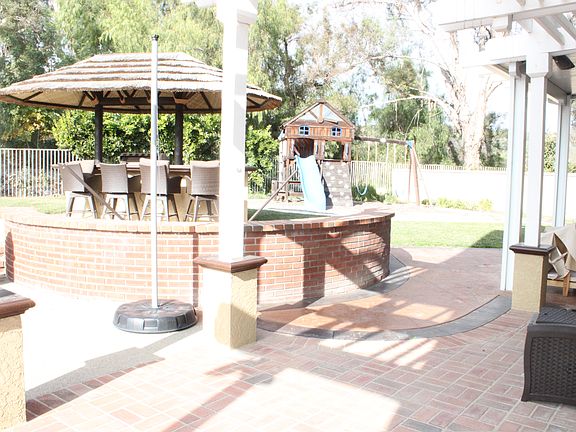 Outdoor Entertaining