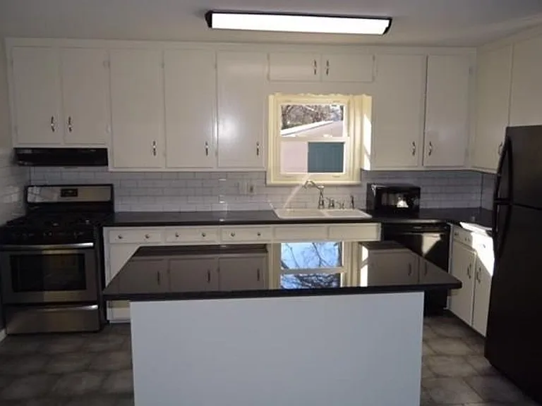 413 Kimbrough St — Photo 5