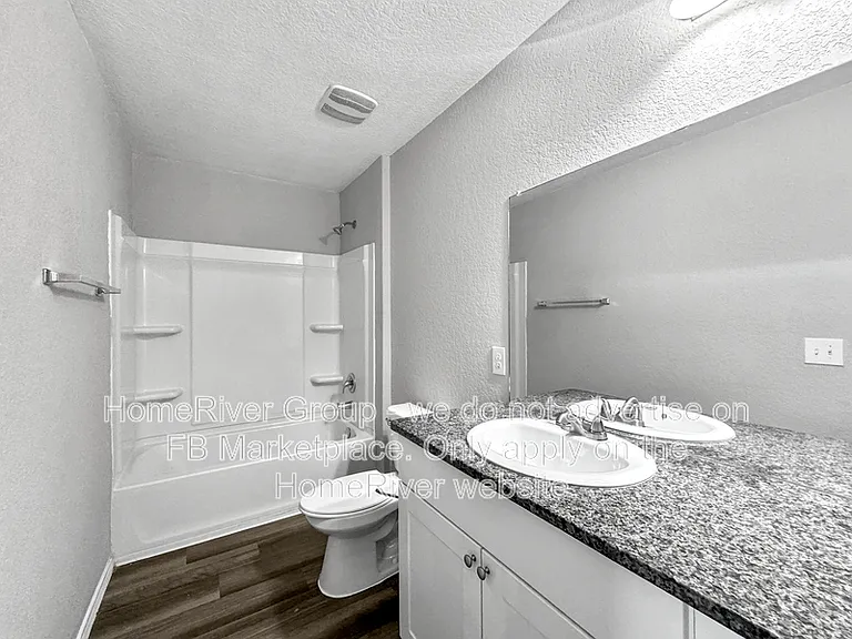 6807 Hibiscus Fls — Photo 9