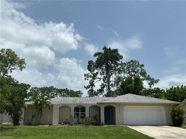 4620 Parrot AVE, NAPLES, FL 34104