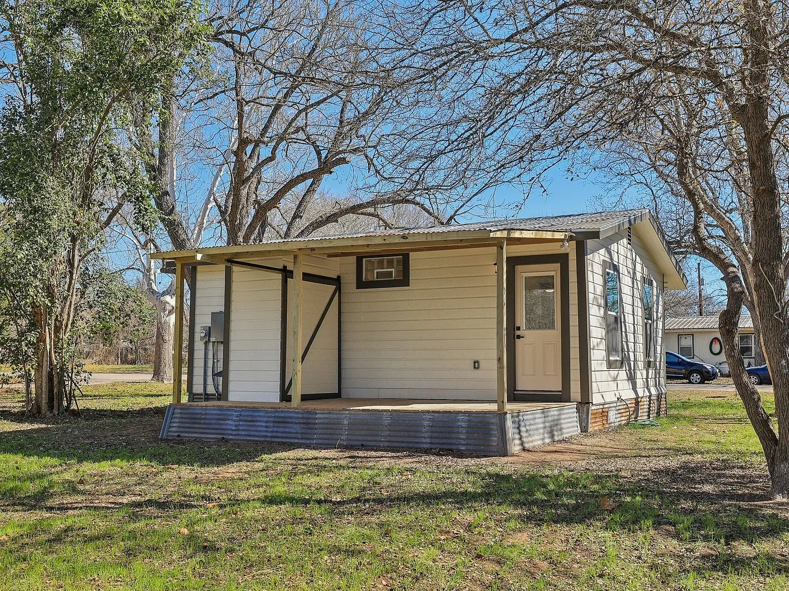 2 bed, 1.0 bath, 520 sqft, $1,395 — Photo 4