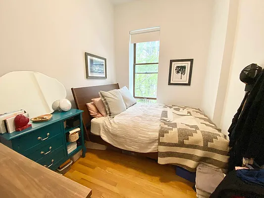 Rented by J PRESTON AND ASSOCIATES INC | media 4