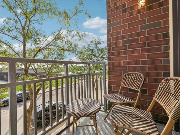 100 Water St APT 103, Des Moines, IA 50309