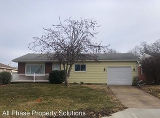 1126 N 22nd St, Quincy, IL 62301