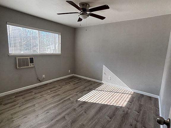 3rd image of 700 24th St #C9ec0f36b