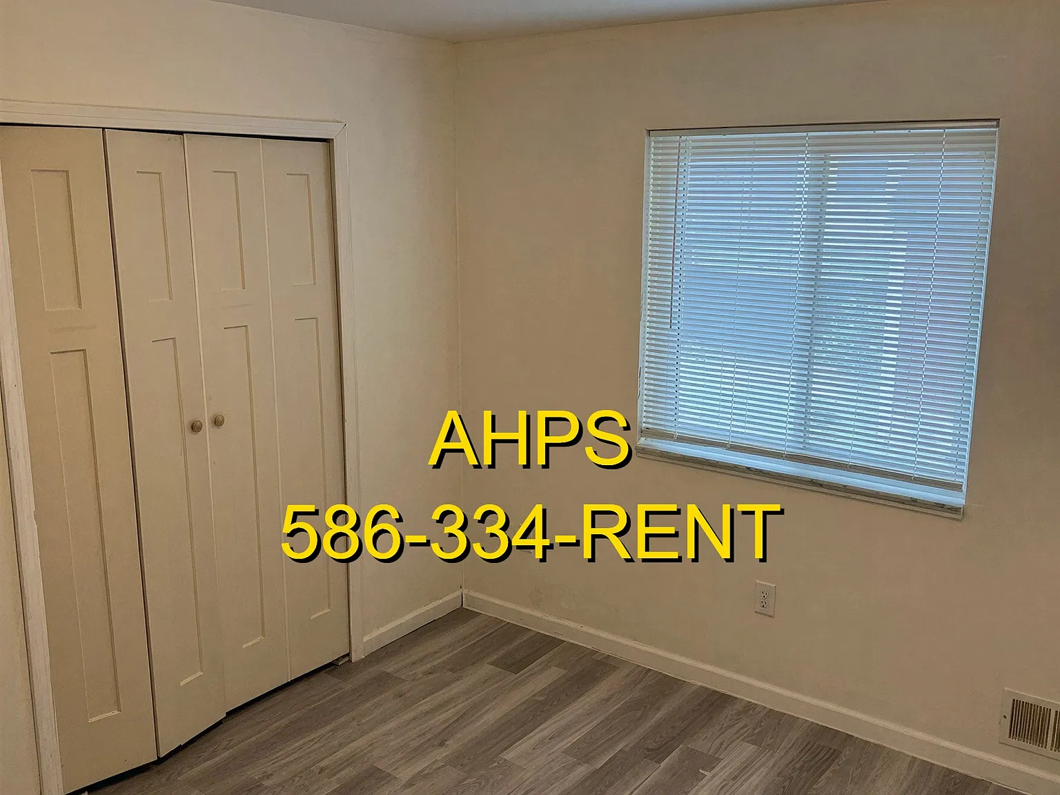 2 bed, 900 sqft, $1,100 — Photo 3