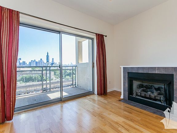 3rd image of 100 N Hermitage Ave #7L3