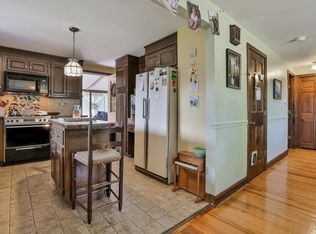 1 Wood St, Groveland, MA 01834