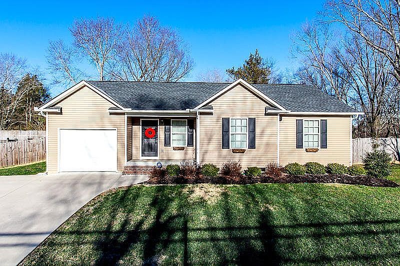 1st image of 1105 Glenoaks Dr