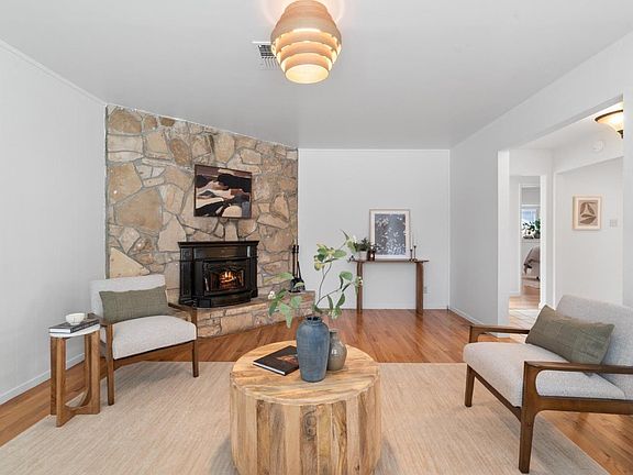 5th image of 133 Fairland Way