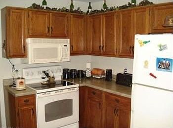 3rd image of 1277 Belvoir Ln