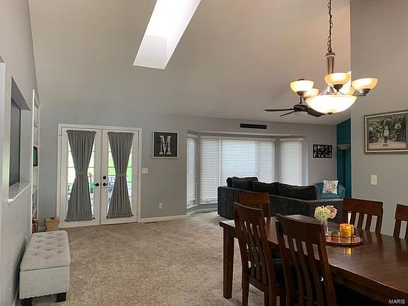 3rd image of 2701 Bluff Creek Ct