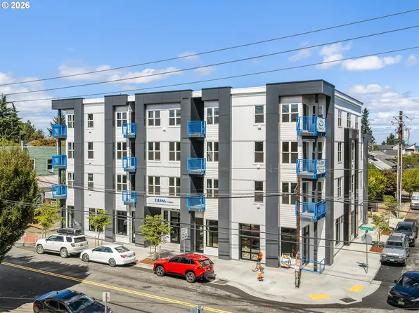 2465 NE Alberta St, Portland, OR 97211