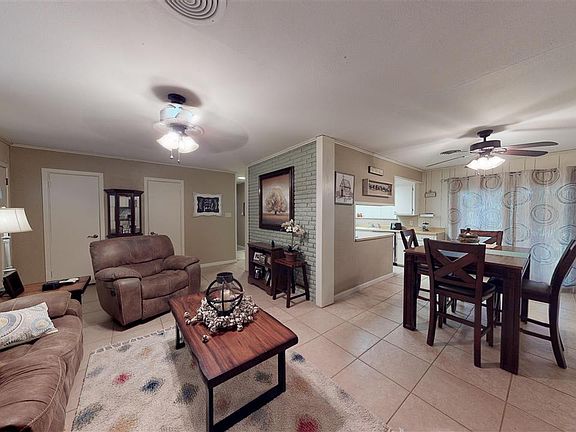 2nd image of 13 Jasmine Ln