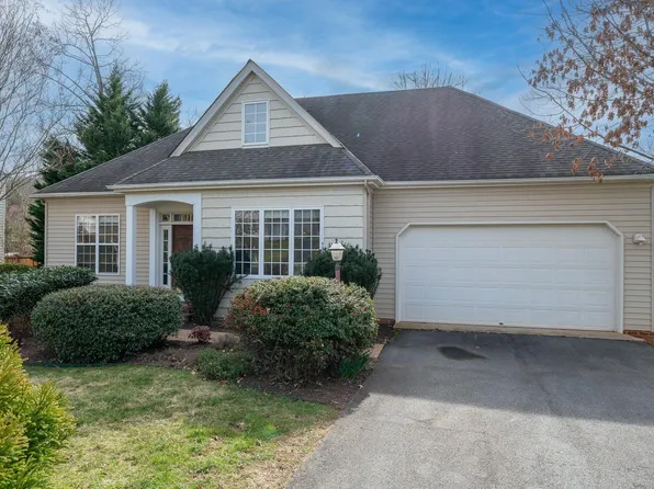 1201 Redfields Rd, Charlottesville, VA 22903
