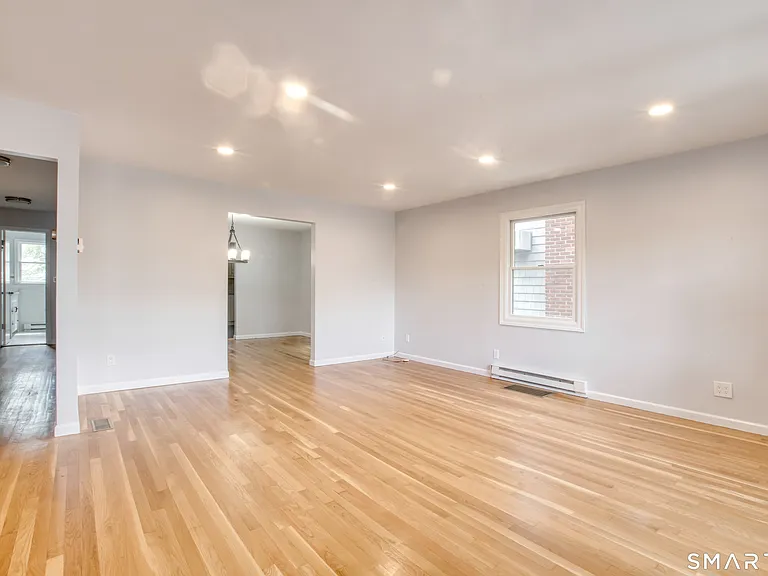 8 Ridge Pl #1 — Photo 5