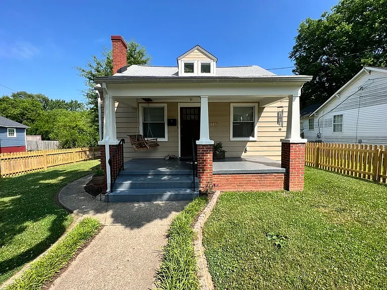 1819 Ingram Ave — Photo 3