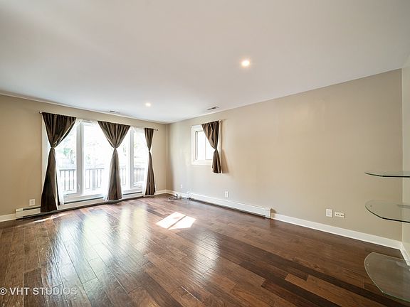 3rd image of 1631 Walnut Dr