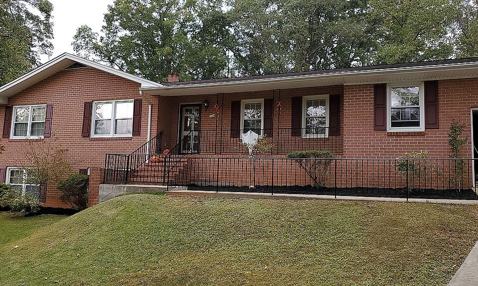 1st image of 104 Robinson Ct