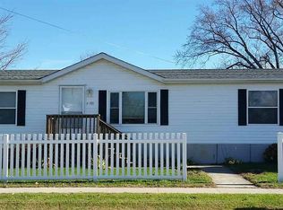 411 Washington St, Volga, IA 52077