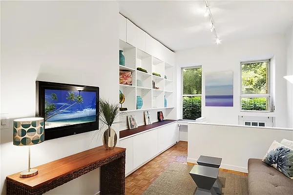 Sold by Trump International Realty | media 1