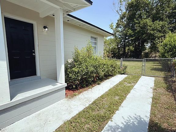 3rd image of 3057 BRASQUE Drive