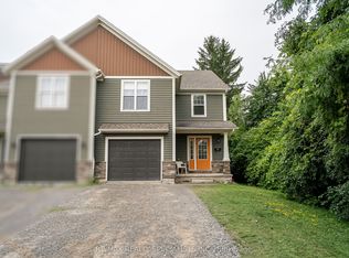 607 1st Ave E, Welland, ON L3C 1Z2