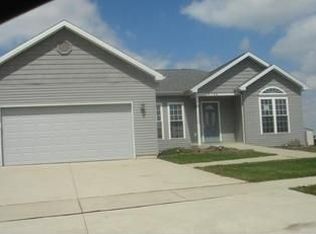 6744 Alexander Dr, Walbridge, OH 43465