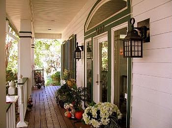 2nd image of 1024 Clubhouse Dr