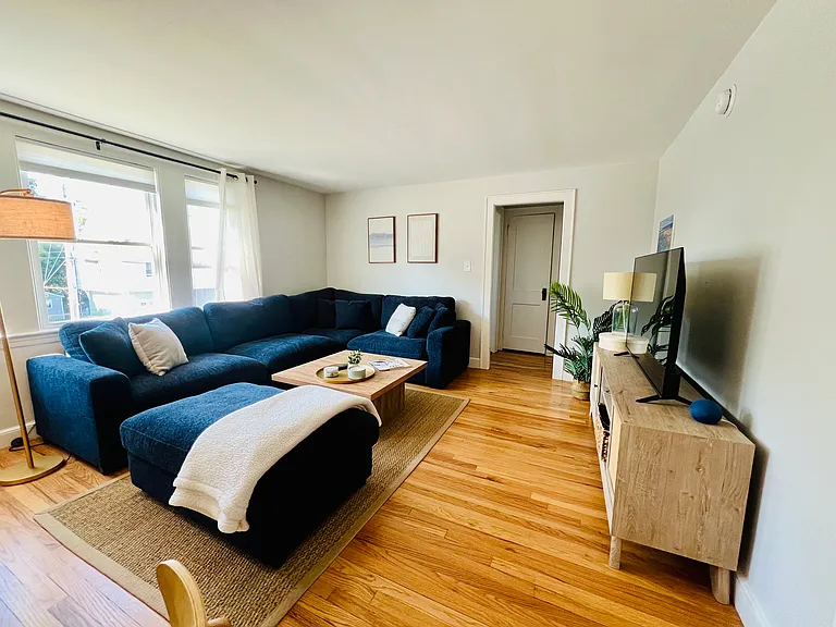 12 Willard St #3 — Photo 32