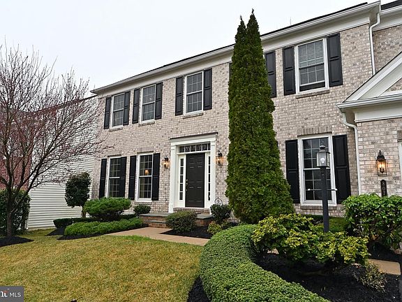 2nd image of 8075 Paper Birch Dr