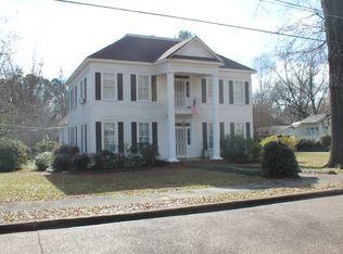 108 Hampton St, Winona, MS 38967