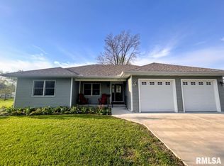 1510 W Glenn Ave, Jerome, IL 62704