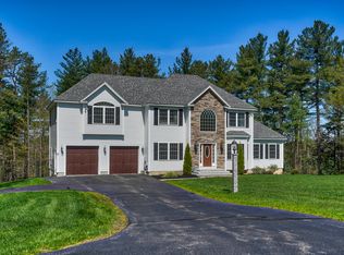 15 Senter Farm Rd, Hudson, NH 03051