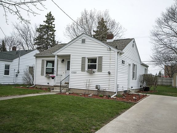 Conveniently located in the Midland High School District, this home built in 1941 rests on a 60x120 lot just minutes from The Circle in Midland. The home features a concrete driveway and storage shed in the rear of the partially fenced lot.