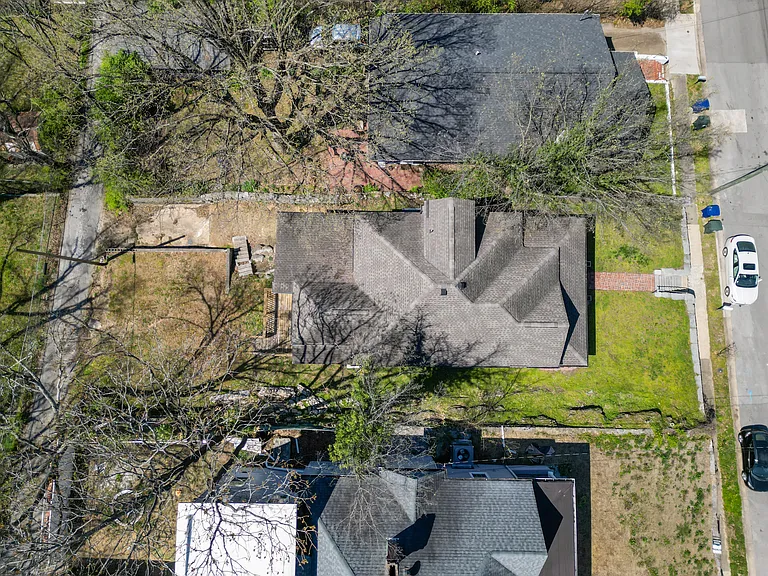 1906 Vine St — Photo 18