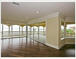 5th image of 214 SW Palm Cove Dr