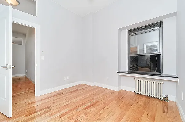 Rented by REAL New York | media 17