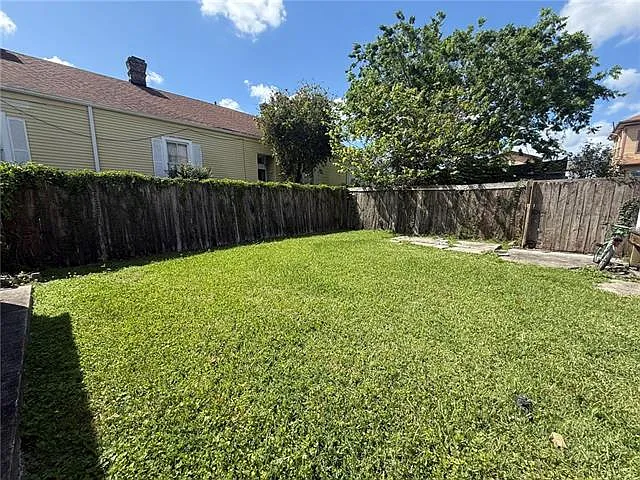 2308 Jena St — Photo 11