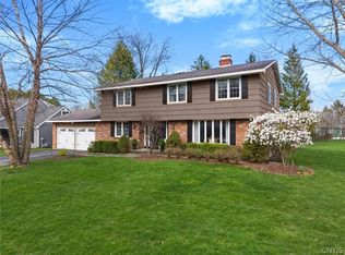 4970 Carnarvon Rd, Syracuse, NY 13215