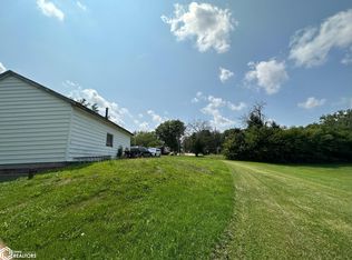 401 S Attica Rd, Knoxville, IA 50138
