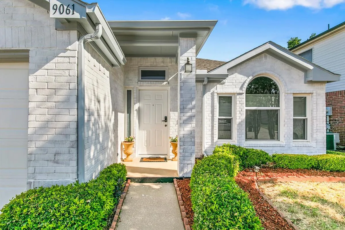 3 bed, 1780 sqft, $2,350 — Photo 3