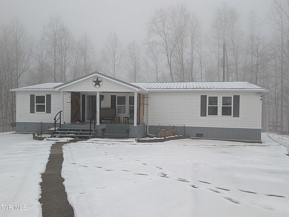 3rd image of 4887 The Lake Rd