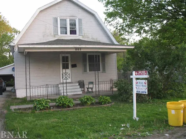 802 E Woodlawn St, Clinton, IL 61727