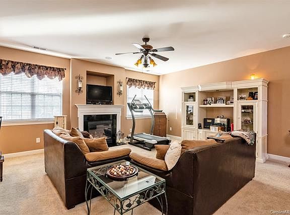 4th image of 6319 Crosshall Pl