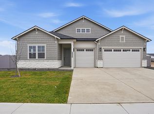 2422 N Kenora Ave, Star, ID 83669