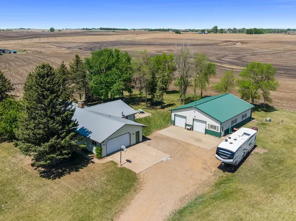 46284 268th St, Chancellor, SD 57015