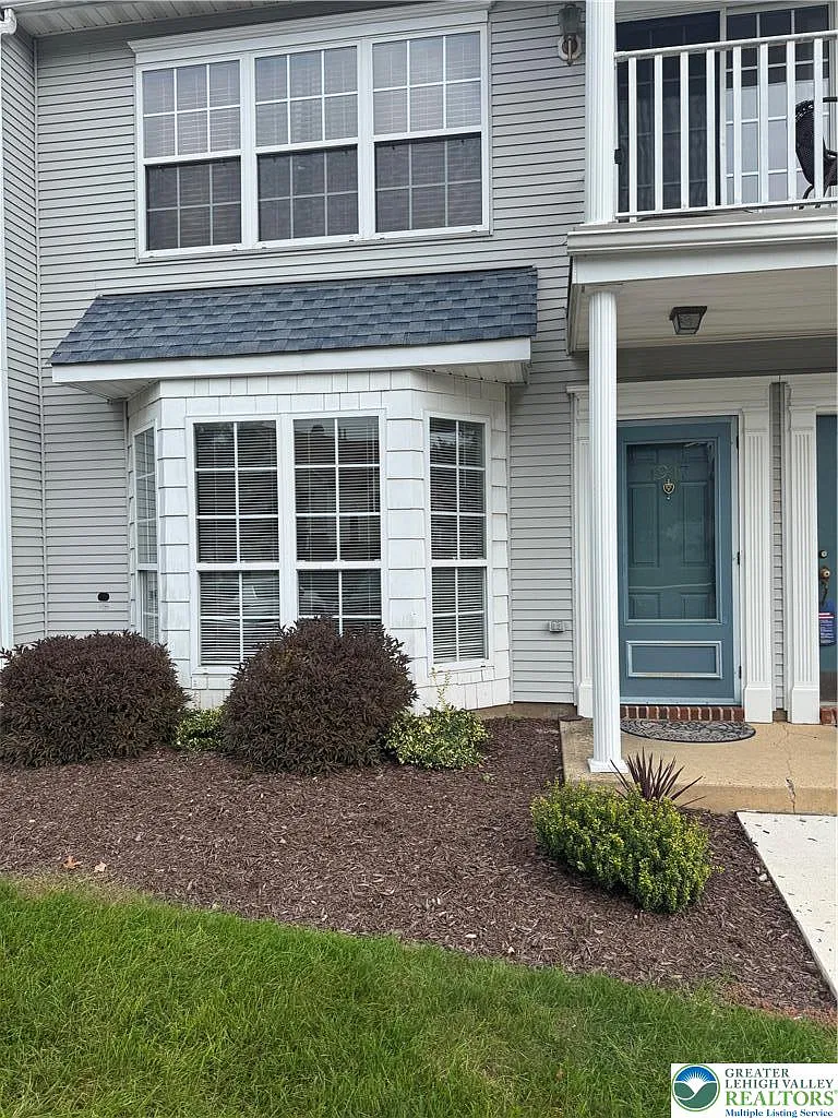 2 bed, 1263 sqft, $2,230 — Photo 1