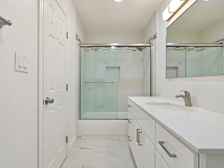 430 Monaco Ave — Photo 7