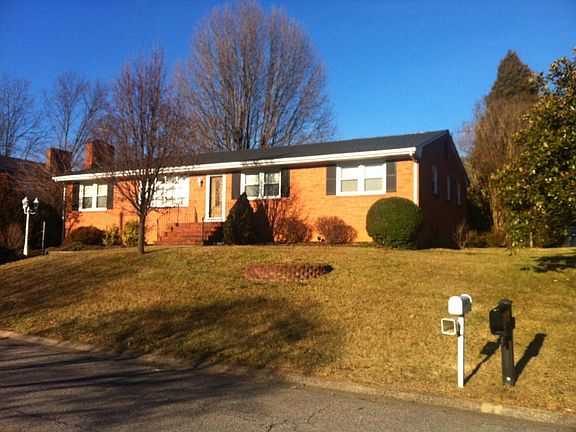 3rd image of 4733 Biltmore Dr NW